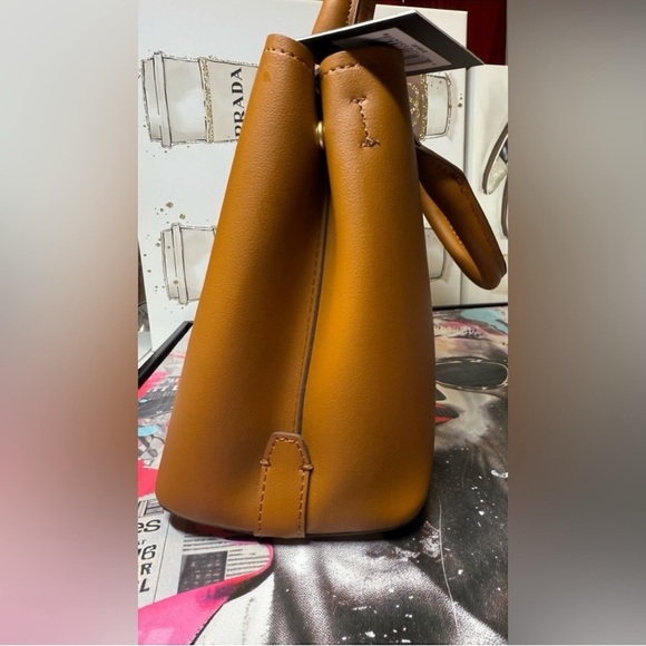 *NWT*  Nanette Lepore Valle Camel Convertible Satchel and crossbody Bag - Picture 5 of 10